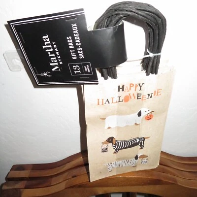 13 bolsas de regalo de Halloween Dachshund sacos con mango Martha Stewart Foto 1 de 2