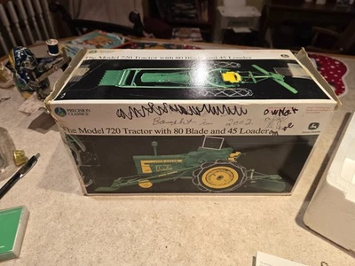 Precision 18 John Deere 720 Tractor with 80 Blade and 45 Loader - Image 1 of 4