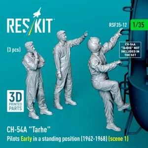 CH-54A Tarhe Pilots Early in a Standing Position (1962-1968) (scena 1) 3 pezzi 1:35 - Foto 1 di 3