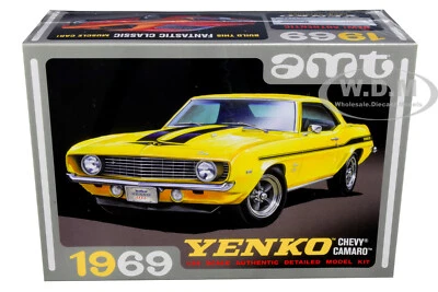 SKILL 2 MODEL KIT 1969 CHEVROLET CAMARO YENKO 1/25 SCALE MODEL BY AMT AMT1093 - Image 1 of 4