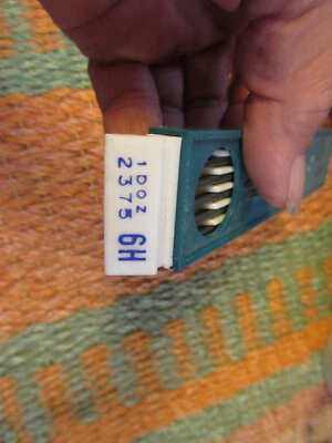 Nuevos cables de dibujo de águila turquesa vintage 12-6H 2375 en estuche original Foto 1 de 2