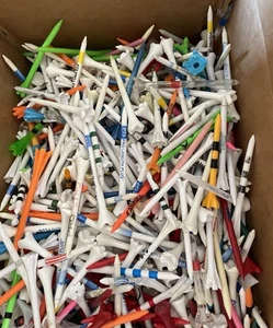 Golf Tees Various Sizes All Plastic Over 3,000 - Picture 1 of 3
