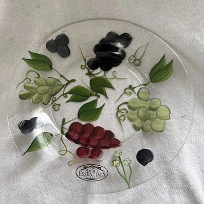 "4 platos de vidrio pintados a mano con motivos de uva y bayas de Home Essentials 7,5""" Foto 1 de 4