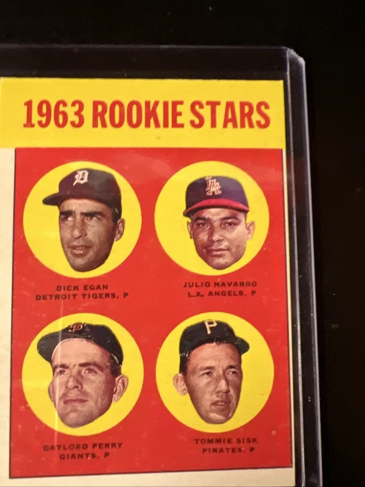 1963 Topps - Rookie Stars Gaylord Perry, Tommie Sisk, Dick Egan #169 (RC) - Image 1 of 4
