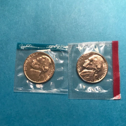 1973 P&D Jefferson Nickel  US Mint Cello Unc  FREE SHIP Cover