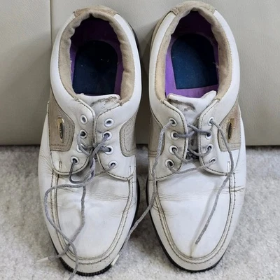 Zapatos de golf FootJoy para mujer de cuero blanco beige talla 5,5 W de colección con púas anchas Foto 1 de 4