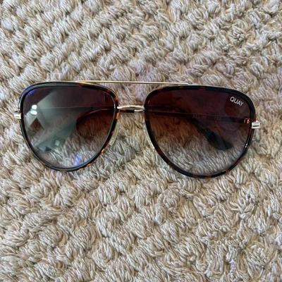 Gafas de sol Quay All In Mini Aviator marrón Foto 1 de 4