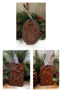 Juego de 3 ORNAMENTOS Cortador de Galletas Primitivo ~ Muñeco de Nieve ~ Corazón ~ Estrella - Imagen 1 de 4