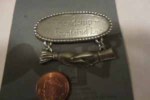 BROCHE PIN AMISTAD DE PELTRE DANFORTH DE COLECCIÓN NUEVO HECHO A MANO FIRMADO L@@K - Imagen 1 de 5