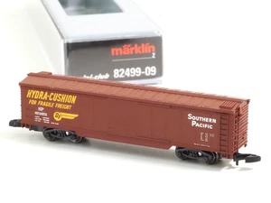 82499-09  Marklin  Z-Scale  Southern Pacific SP, Box car NEW in Box - Picture 1 of 3