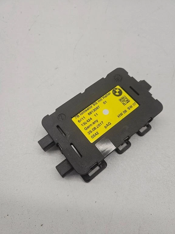 BMW 7 G11 G12 2016 Altri moduli centraline 6813097 TTA1618 - Immagine 1 di 4