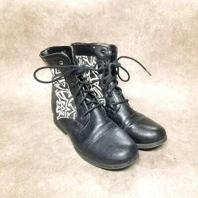 Botas de combate Charlotte Russe para mujer 614882 talla 7 negras con cordones moda azteca Foto 1 de 4