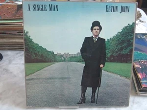 Elton John - A Single Man LP 33 giri Vinile MCA 3065 cover a libro apribile - Foto 1 di 1