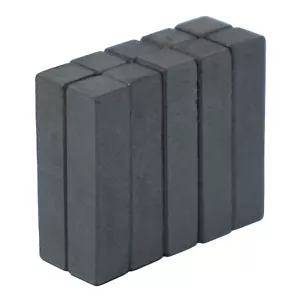 Imanes de ferrita Y10 - 9 mm x 9 mm x 39 mm de espesor - 0,15 kg de tracción - Imagen 1 de 5