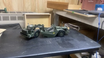 International Dual Engine Pay Scraper Military Equipment Die Cast - Image 1 of 4