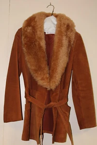 Vintage Avanti 1970s Women's Fur Trimmed Suede Jacket - Picture 1 of 11