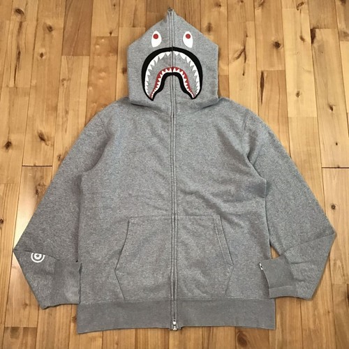 A BATHING APE (BAPE) Felpa con cappuccio e zip intera BAPE WGM Shark grigia A Bathing Ape taglia XL 2504TY