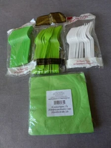 Lot 68 Lime Green & White Plastic Forks & 24 Napkins Tableware Party Serveware - Picture 1 of 7