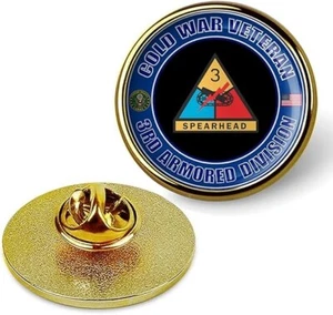 Cold War Veteran 3rd Armored Division Tie Suit Shirt Lapel Pin - Gold - Bild 1 von 3