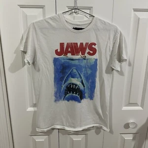 Jaws Movie Print T Shirt Size Medium - Picture 1 of 6