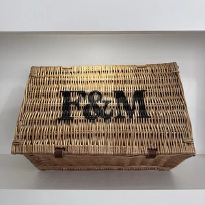 Fortnum & Mason Medium Size Wicker Picnic Hamper Basket - Missing Straps - Picture 1 of 19