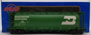 Atlas 6331-2 O Burlington Northern 6-Bay Cylindrical Hopper #443054 (3-Rail) EX - Picture 1 of 6