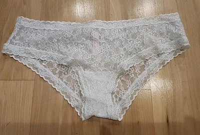 Calcinha Victoria's Secret malha tamanho grande hiphugger floral marfim nova sem etiquetas - Imagem 1 de 4