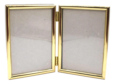 Marco plegable de latón con doble bisagras 4x6 para escritorio fotográfico o colgante vintage  Foto 1 de 4