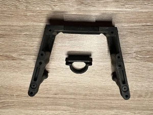 Vintage Losi LST2 Rear Chassis Brace LOSB2102 W/ Diff Retainer Ring - Used - Picture 1 of 1