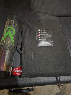 Estufa de giro en U mediana Seek Outside con tubo de estufa de 9 pies Foto 1 de 3