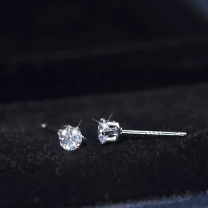 18k white gold made with Swarovski crystal round stud 925 silver earrings 4mm - Picture 1 of 8