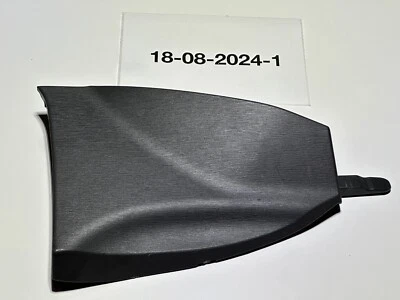 Cubierta delantera derecha para tablero inferior Toyota Prius V 2012-2015 58533-47020 Foto 1 de 4