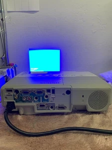 Epson PowerLite 92 Model: H381A - Picture 1 of 9