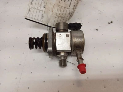 Bomba de combustible montada en el motor de Ford Fusion 2017 1,5 L 11790408 Foto 1 de 4