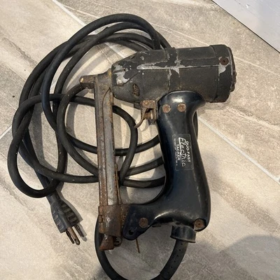 GRAPADORA ELÉCTRICA DUO-FAST MODELO 5018 SIN PROBAR Foto 1 de 2