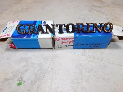 NOS OEM Ford Torino D2OZ-16098-D & E Chrome Script "GRAN TORINO" Emblems 1972-73 Foto 1 de 4