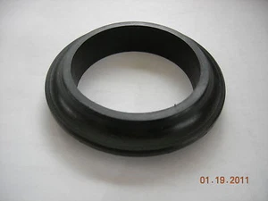 AUSTIN 100-6 3000 FUEL GAS TANK FILLER NECK TUBE SEAL GROMMET SEAL - Picture 1 of 1