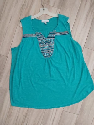 Top tejido sin mangas turquesa bordado Kelly Renee.    Talla grande 3X Foto 1 de 3