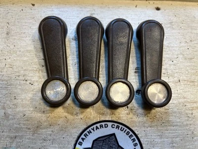 Bielas puerta reguladora marrón ventana Toyota Land Cruiser FJ60 Foto 1 de 4