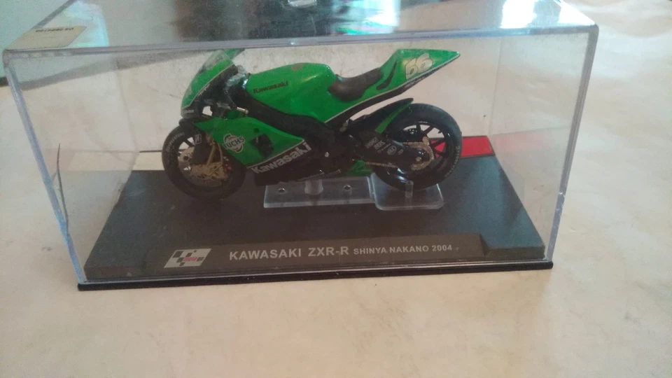 Kawasaki ZXR-R Shinia Nakano 2004   1/24 moto - Immagine 1 di 1