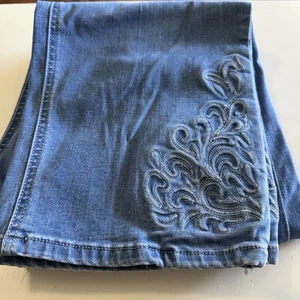 Jeans Christopher and Banks donna taglia 12 denim lavaggio med con disegno sulle gambe - Foto 1 di 14