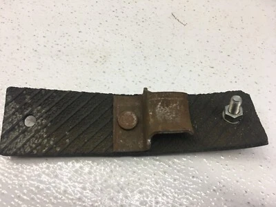 Soporte de escape de tubo de escape Ford Fairlane Falcon 1963-1966 C3DZ-5260-B nuevo de lote Foto 1 de 4