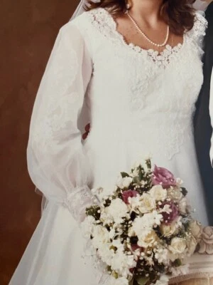 Vintage 1983 Wedding Gown with Slip and Wreath Headpiece with Veil - Size 12 - Image 1 of 4
