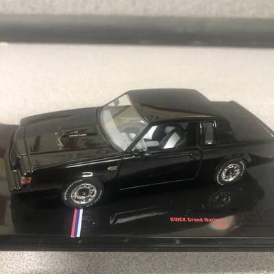 Buick Grand National 1987 negro escala 1:43 de IXO AMERICA U43RDC009 nuevo en paquete Foto 1 de 4