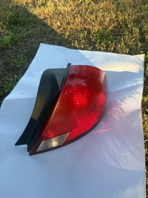 Luz trasera derecha Ford Taurus 2000 2001 2002 2003 OEM Foto 1 de 4