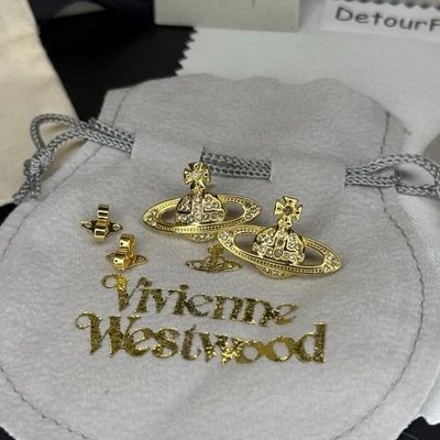 Brincos Vivienne Westwood ouro mini baixo alívio planeta orbe novo com caixa - Imagem 1 de 4
