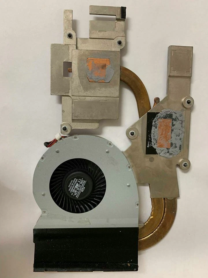 Подлинный охлаждающий радиатор и вентилятор Lenovo IdeaPad серии Y510 p/n AT0SF001FF0FCC - Изображение 1 из 2