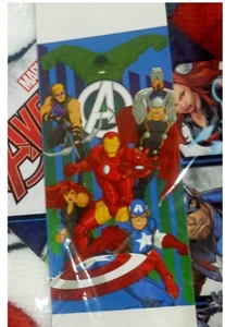ASCIUGAMANO TELO MARE BAMBINI IN MICROSPUGNA MARVEL AVENGERS 70 X 140 CM - Picture 1 of 2