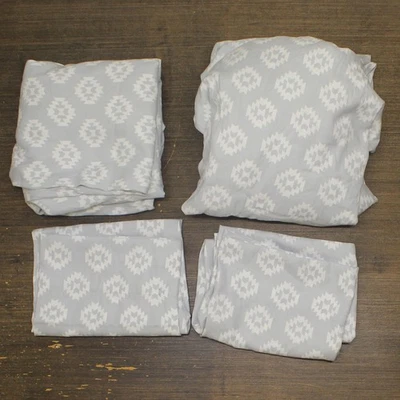 Juego de sábanas Bearpaw de franela de poliéster gris completo Foto 1 de 2