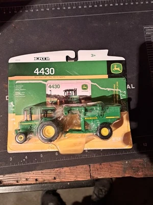 1/64 John Deere 4430 2Wd Tractor With Duals And 500 Grain Cart - Image 1 of 4